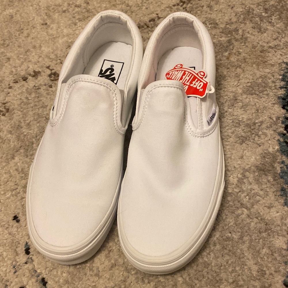 BRAND NEW Womens Slip On Vans. No box, but still has original vans tag attached